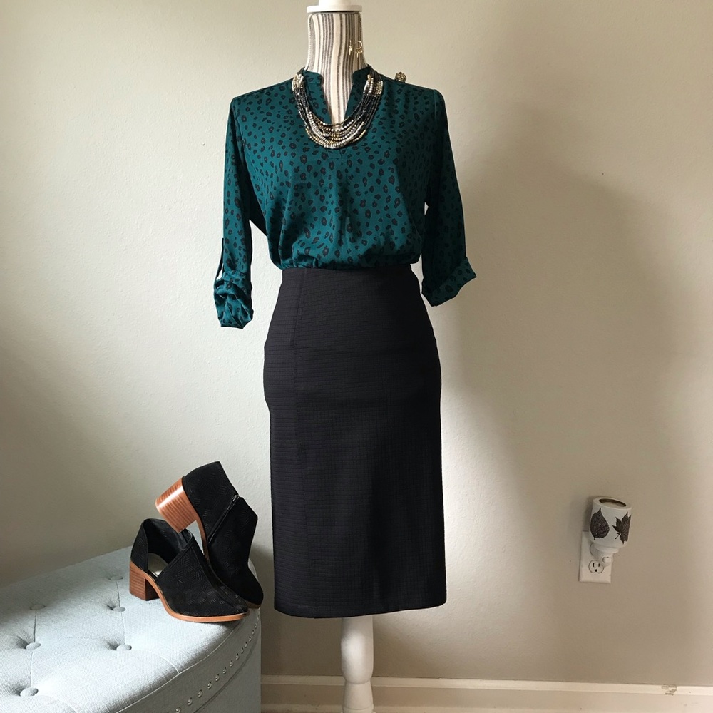 Liverpool Black Pencil Skirt